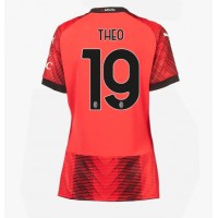 Fotballdrakt Dame AC Milan Theo Hernandez #19 Hjemmedrakt 2023-24 Kortermet